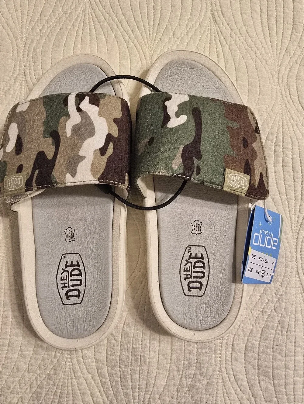 NWT Hey Dude Phoenix Youth Camo Slide Sandals